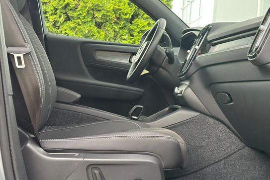 Volvo XC40 B3 Plus Dark aut