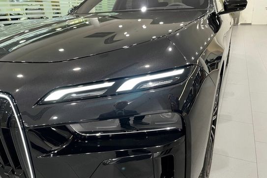 BMW Seria 7 740d xDrive M Sport
