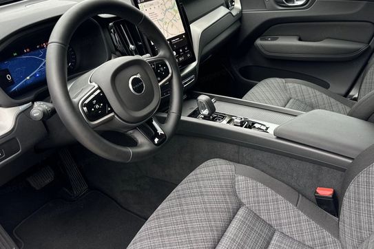 Volvo XC60 B5 B AWD Core