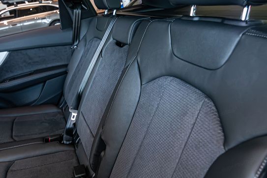 Audi Q7 50 TDI quattro S Line