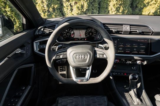 Audi Q3 RS S tronic