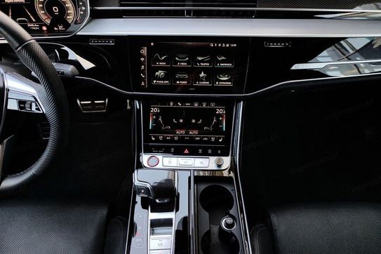 Audi A8 S8 TFSI quattro
