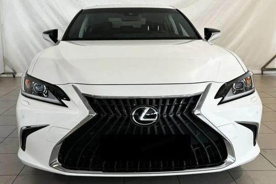 Lexus ES 300h Business Edition 2.5 E-CVT