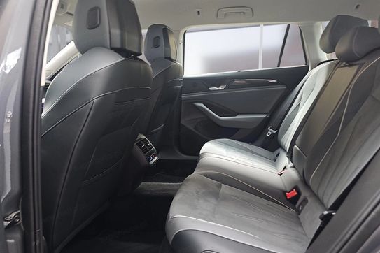 Volkswagen Passat 1.5 TSI  DSG