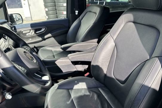 Mercedes EQV 300
