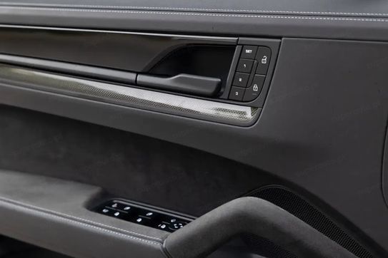 Porsche Cayenne Coupe Turbo E-Hybrid  GT