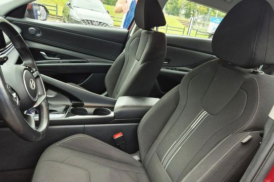 Hyundai Elantra 1.6 Executive CVT