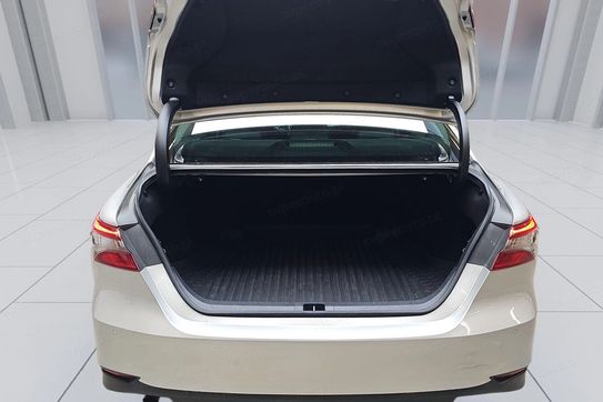 Toyota Camry 2.5 Hybrid Prestige