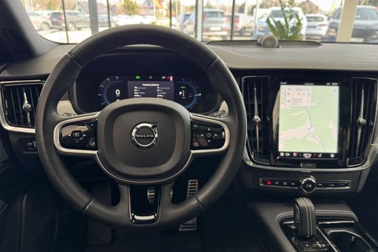 Volvo V90 T8 AWD Plug-In Hybrid R-Design aut