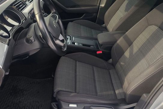 Volkswagen Passat 1.5 TSI Business DSG