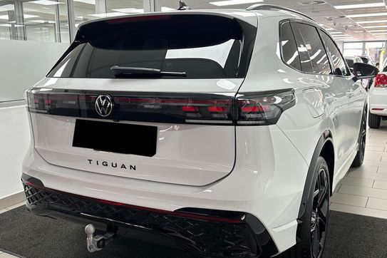 Volkswagen Tiguan R-Line Plus 2.0 TSI 4Mot. DSG