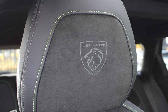 Peugeot 308 GT Exclusive EAT8 1.5 BlueHDi