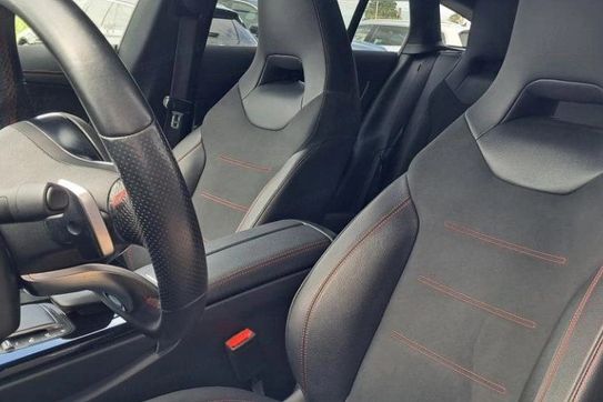 Mercedes CLA 200 AMG Line