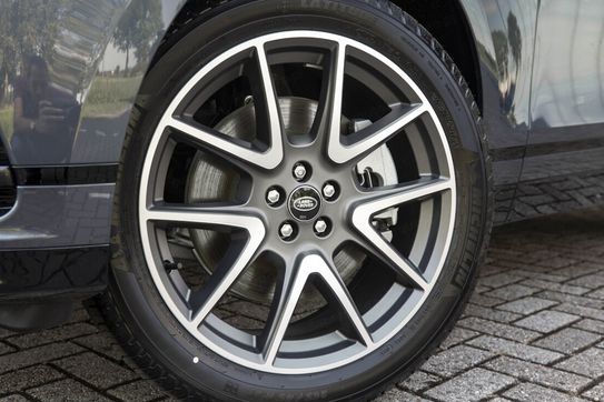 Land Rover Range Rover Velar P400e Dynamic HSE