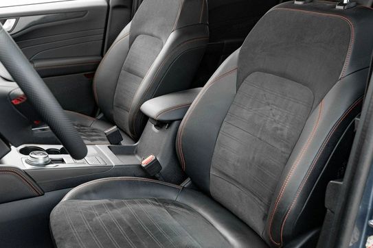 Ford Kuga 2.5 FHEV AWD ST-Line X