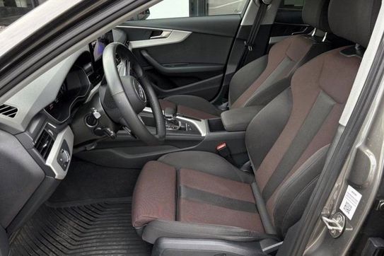 Audi A4 40 TFSI S Line