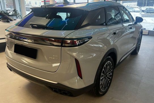 Omoda 9 1.5 Super Hybrid Exclusive AWD