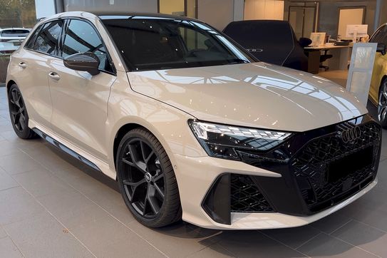 Audi A3 RS3 TFSI quattro Sportback