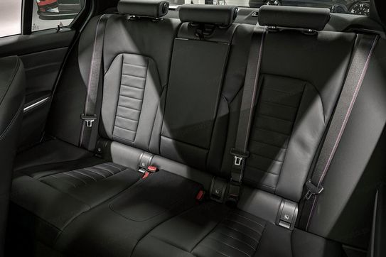 BMW Seria 3 318i M Sport