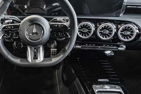 Mercedes Klasa A 35 AMG 4-Matic