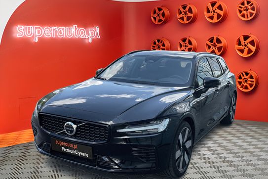 Volvo V60 T8 AWD Plug-In Hybrid Ultimate Dark