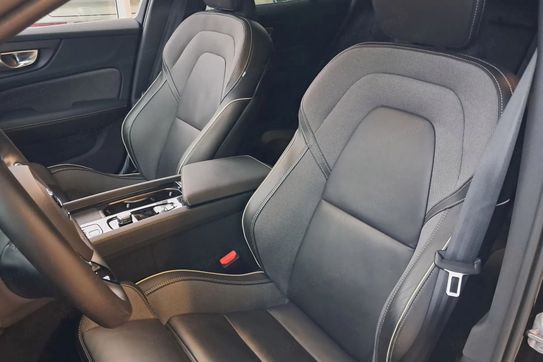 Volvo V60 B4 D Plus Dark aut