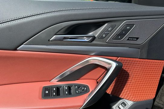 BMW iX1 eDrive20 66.5kWh M Sport