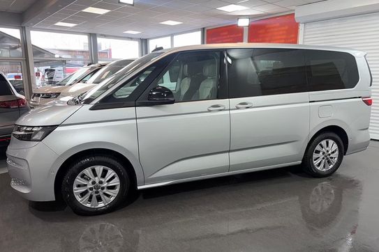Volkswagen Multivan L2H1 Family DSG