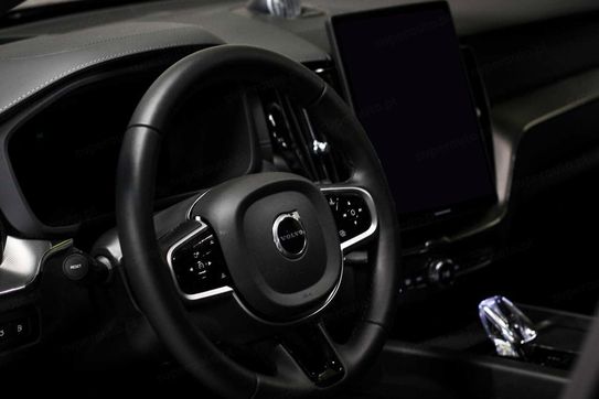 Volvo XC60 B5 AWD Ultra Black Edition