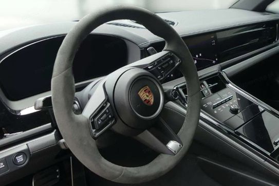 Porsche Panamera 4 E-Hybrid