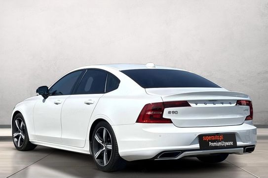 Volvo S90 D4 R-Design