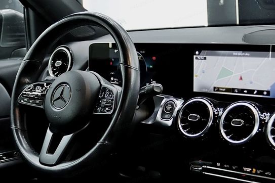 Mercedes GLB 180 d 8G-DCT