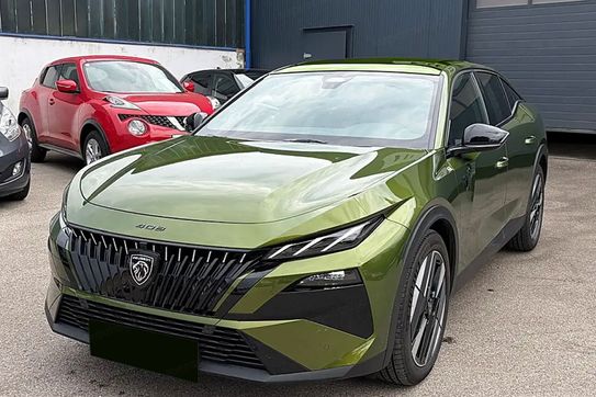 Peugeot 408 GT Exclusive S&S e-DCS6 1.2 PureTech mHEV