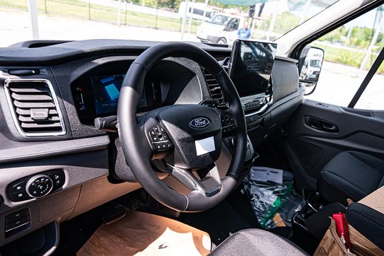 Ford Transit 350 L3H2 Trend Zabudowa Brygadowa A8