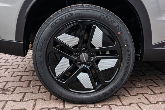 Omoda 5 1.5 T-GDI Hybrid Premium DHT