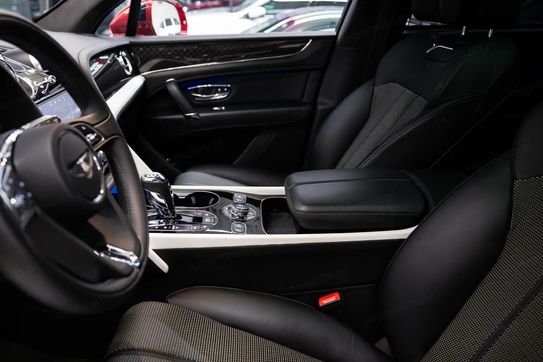 Bentley Bentayga E8S First Edition