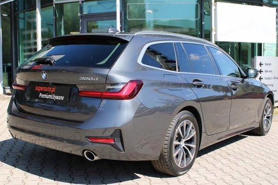 BMW Seria 3 320d xDrive Sport Line aut