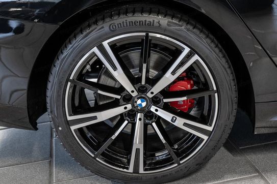 BMW Seria 5 Touring 540d xDrive M Sport