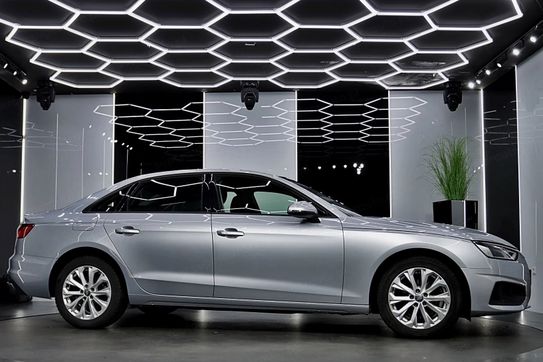 Audi A4 35 TFSI S tronic