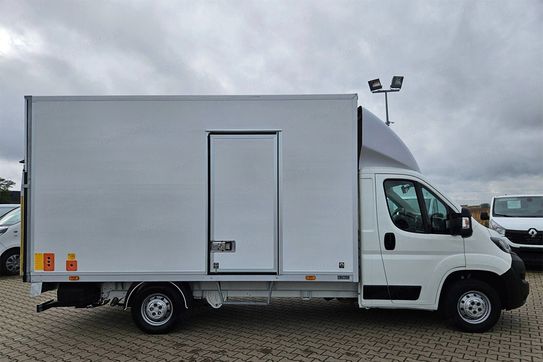 Peugeot Boxer Kontener 8EP + Winda