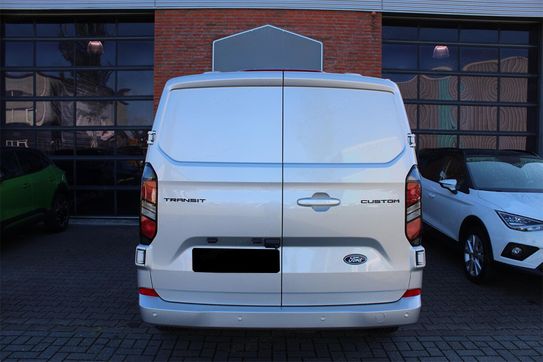 Ford Transit Custom 320 L2H1 Limited