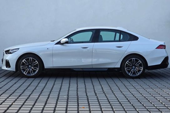 BMW Seria 5 520d xDrive M Sport aut