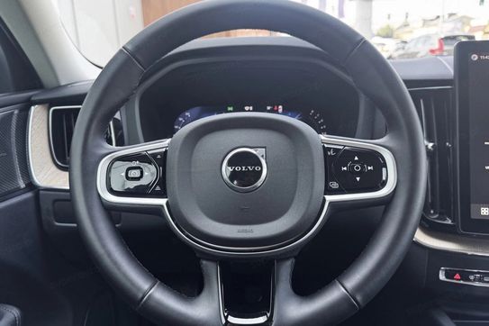 Volvo XC60 B5 B AWD Plus Dark