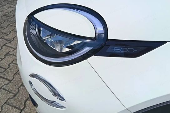 Fiat 600 Icon 1.2 Turbo Hybrid eDCT