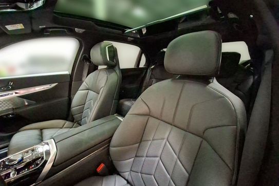 BMW Seria 7 740d xDrive mHEV