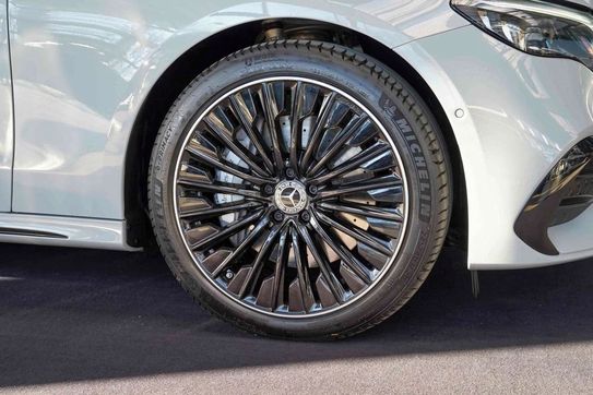 Mercedes Klasa E 220 d 4-Matic AMG