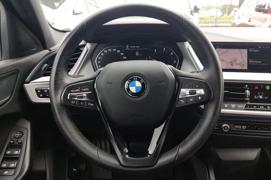 BMW Seria 1 116d Urban Line aut