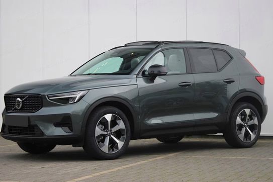 Volvo XC40 B3 Ultra Dark