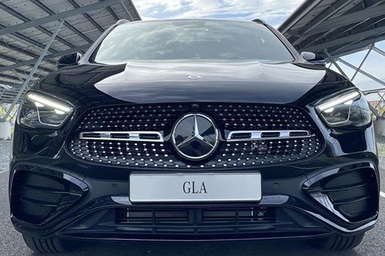 Mercedes GLA 220 4-Matic AMG Line
