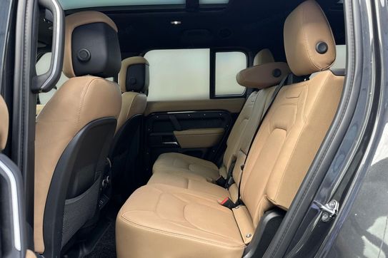 Land Rover Defender 130 3.0 D350 mHEV X-Dynamic HSE